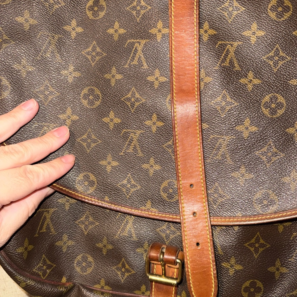 Louis Vuitton Dark Brown Monogram Messenger Bag - Picture 6 of 15